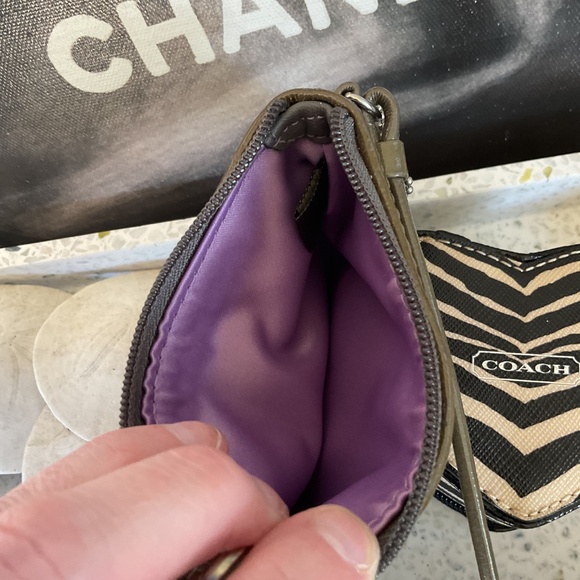 Coach Animal Print Bundle! New metallic wristlet, pouch, bag/Jewelry trinket box - Picture 8 of 15